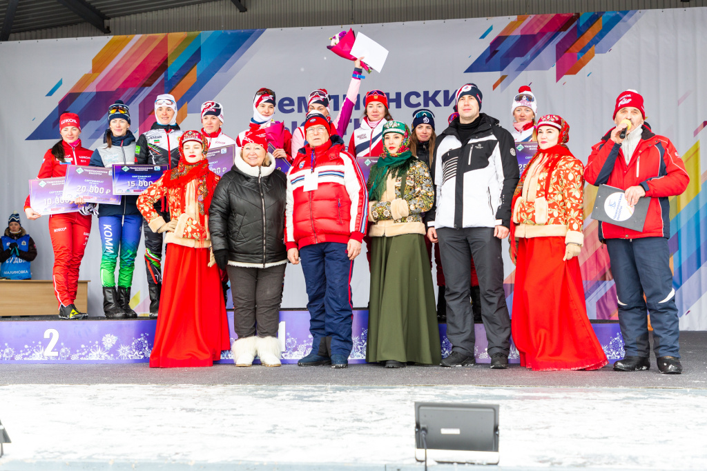 Наталья Непряева выиграла женский скиатлон на Чемпионских высотах в Малиновке