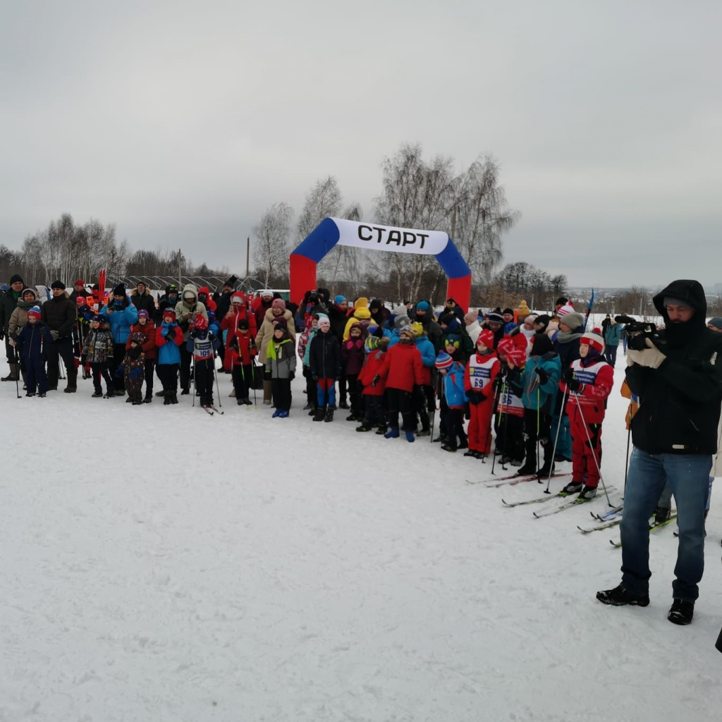 Более 550 детей на старте Лыжни А.Завьялова в посёлке имени Тельмана