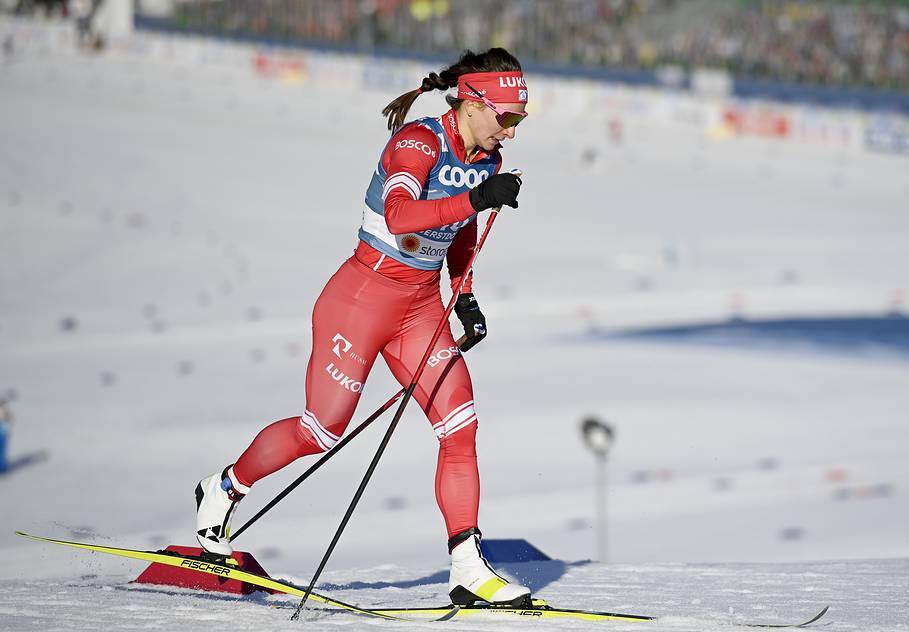 Наталья Непряева выиграла гонку на 10 км классическим стилем на Красногорской лыжне 2022