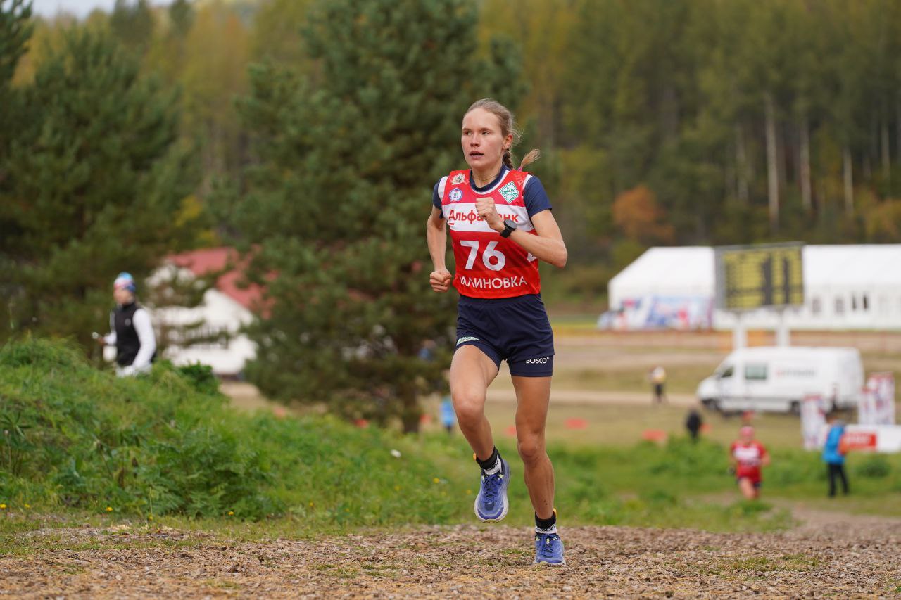 Алина Пеклецова выиграла кросс на всероссийских соревнованиях лыжников в Малиновке
