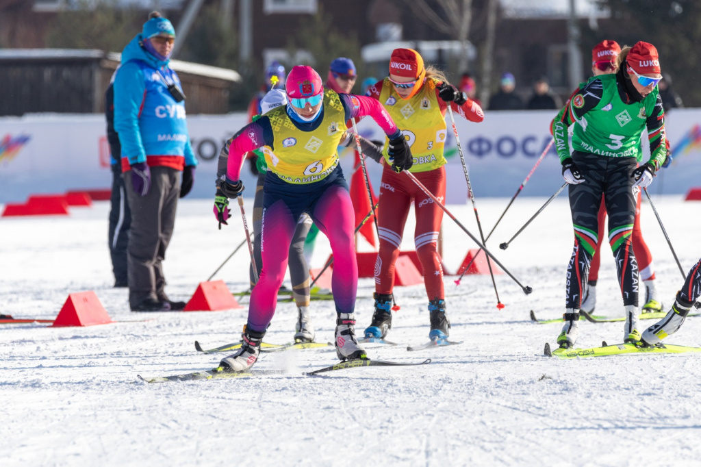 Команда Санкт-Петербурга выиграла женскую эстафету 4х5 км на Чемпионских высотах