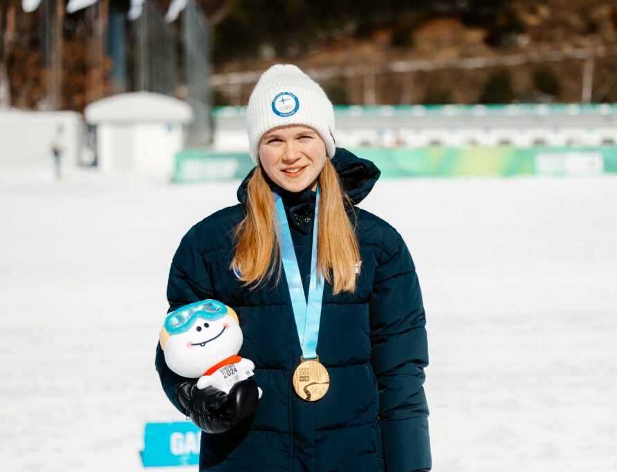 Нелли-Лотта Карппелин и Якоб Мох стали чемпионами Юношеских Олимпийских игр в Канвондо-2024 в гонках классическим стилем