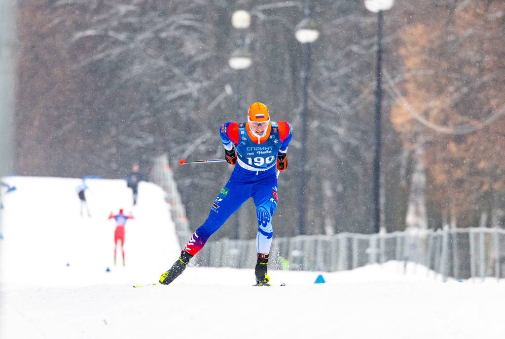 Андрей Краснов выиграл Спринт на Неве 2024. Фоторепортаж Андрея Чепакина