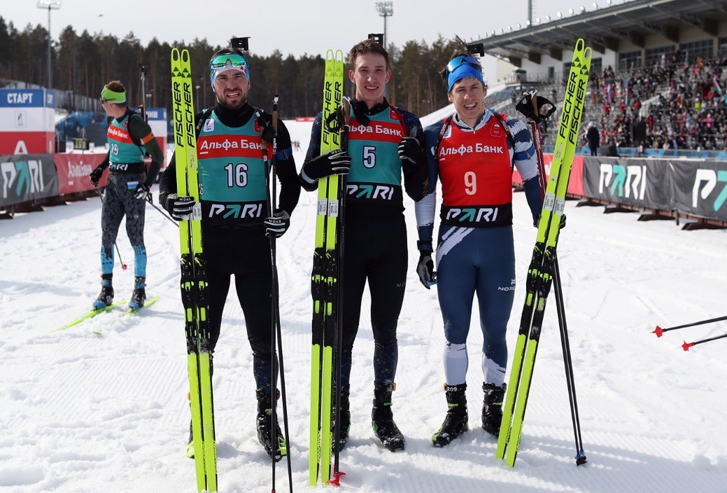 Иван Колотов выиграл гонку преследования на чемпионате России по биатлону в Тюмени