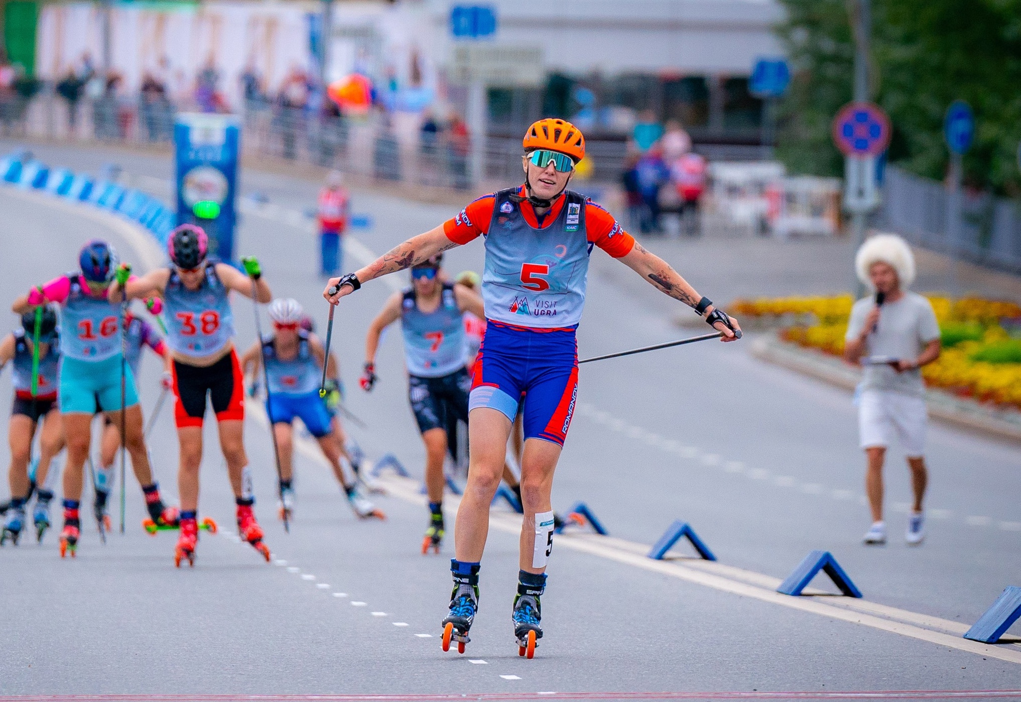 Виктория Лукашова выиграла женский масс-старт на чемпионате России по лыжероллерам 2024 в Дёмино