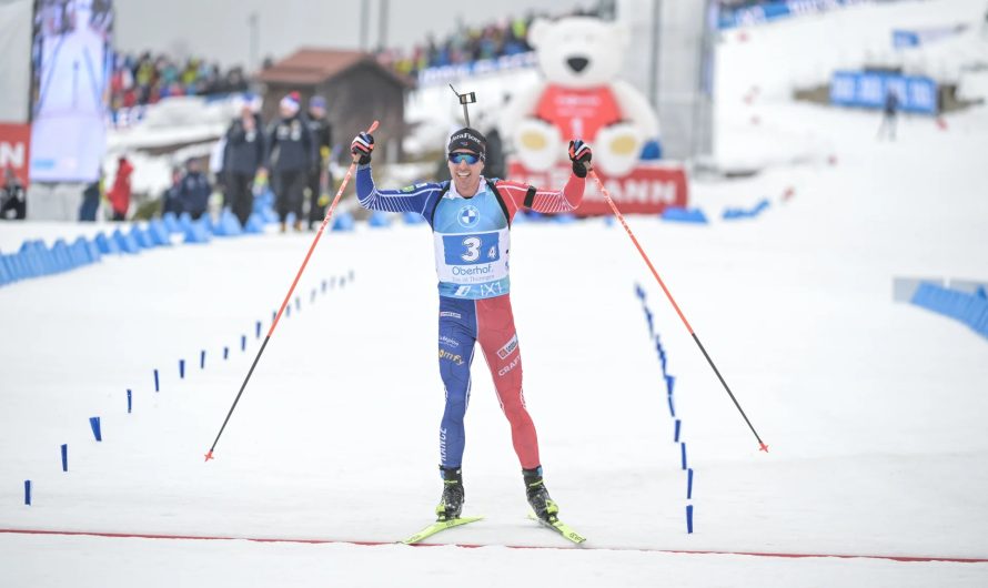 Французская команда победила в мужской эстафете чемпионата мира.