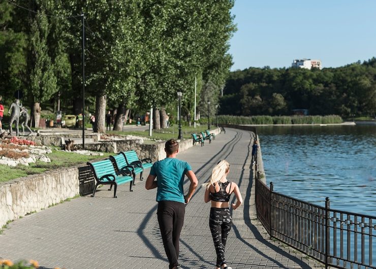 Фестиваль Фуркада продемонстрирует биатлон и лыжероллеры на озере Анси.