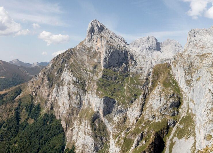 Сборы музыкальных групп в августе