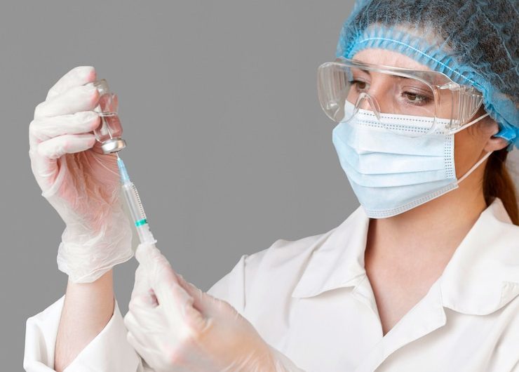 Олег Перевозчиков о вакцинации группы Бородавко: использовали европейскую вакцину, и это было возможно.