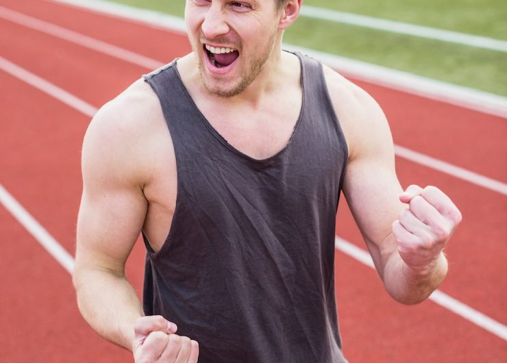 На четвертом этапе Кубка России в Кирово-Чепецке победу в гонке на 15 км классикой одержал Александр Большунов.